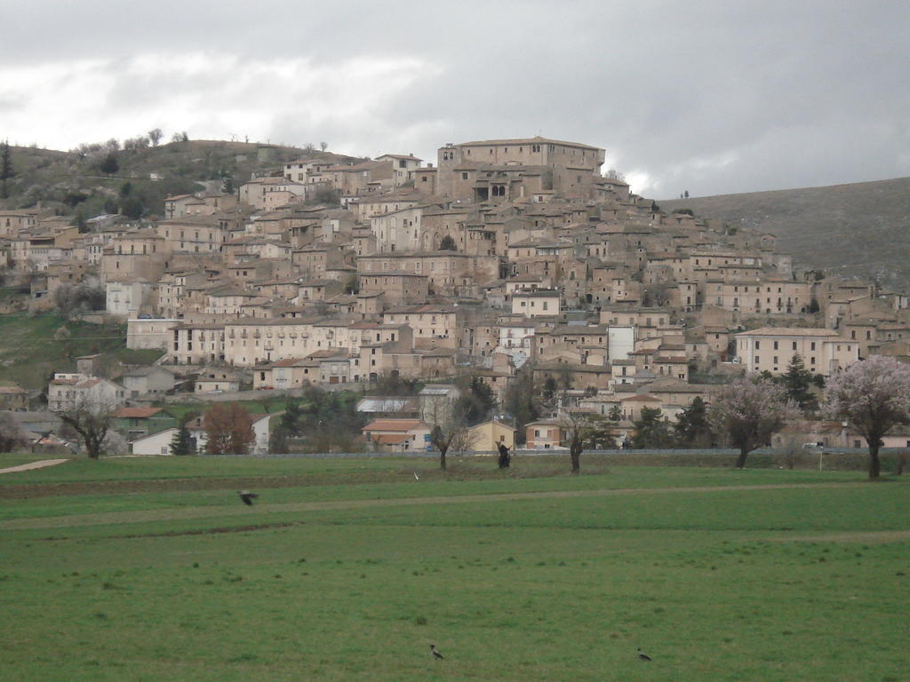 Abruzzo Segreto Acomodação com café da manhã Navelli Exterior foto
